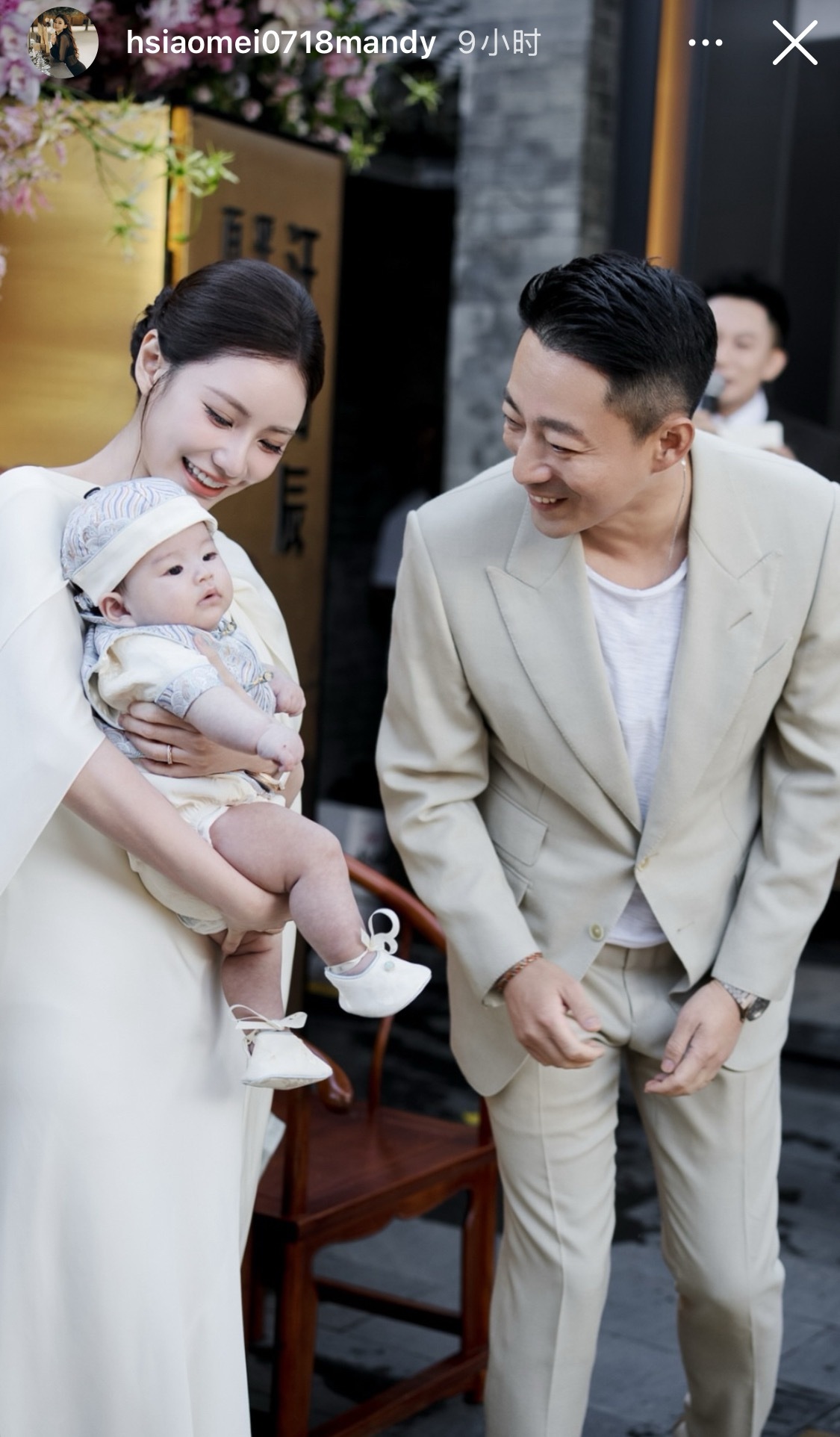 汪小菲和马筱梅儿子百日宴，现场布置的好漂亮！马筱梅也大方晒出了儿子的正脸照。