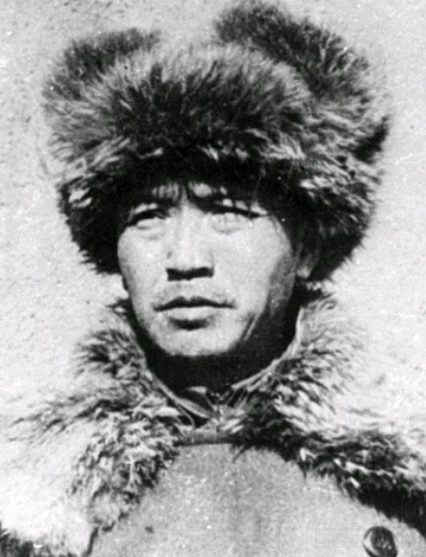 乌兰夫被称为“草原英雄”，是新中国57位开国上将之一。而在上将里面，他的情况比较