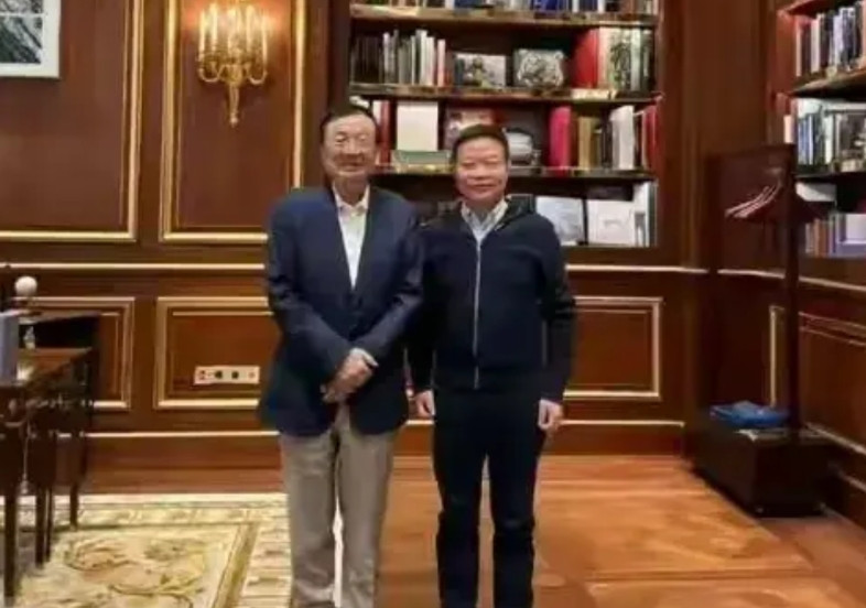奔驰反击华为升级，智能汽车决战时刻！首先看看奔驰的底牌，百年品牌溢价和全球渠