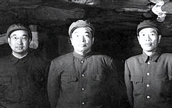1952年，陈赓来到朝鲜接替彭德怀的工作，结果他刚到朝鲜没几天，就找毛主席告彭德