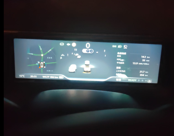 震惊！小鹏G6系统bug小鹏4.4.0升级初体验今天早上陆续有车主爆出前屏幕的