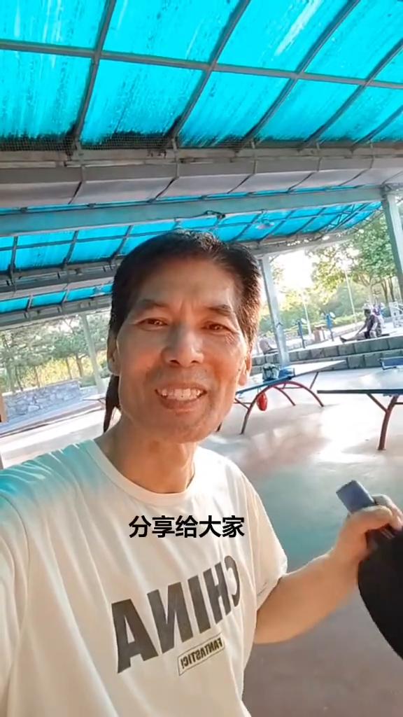 刚刚刷到一段描述樊振东的文案，看完觉得太赞了，分享给大家。单打的王，双打的神，