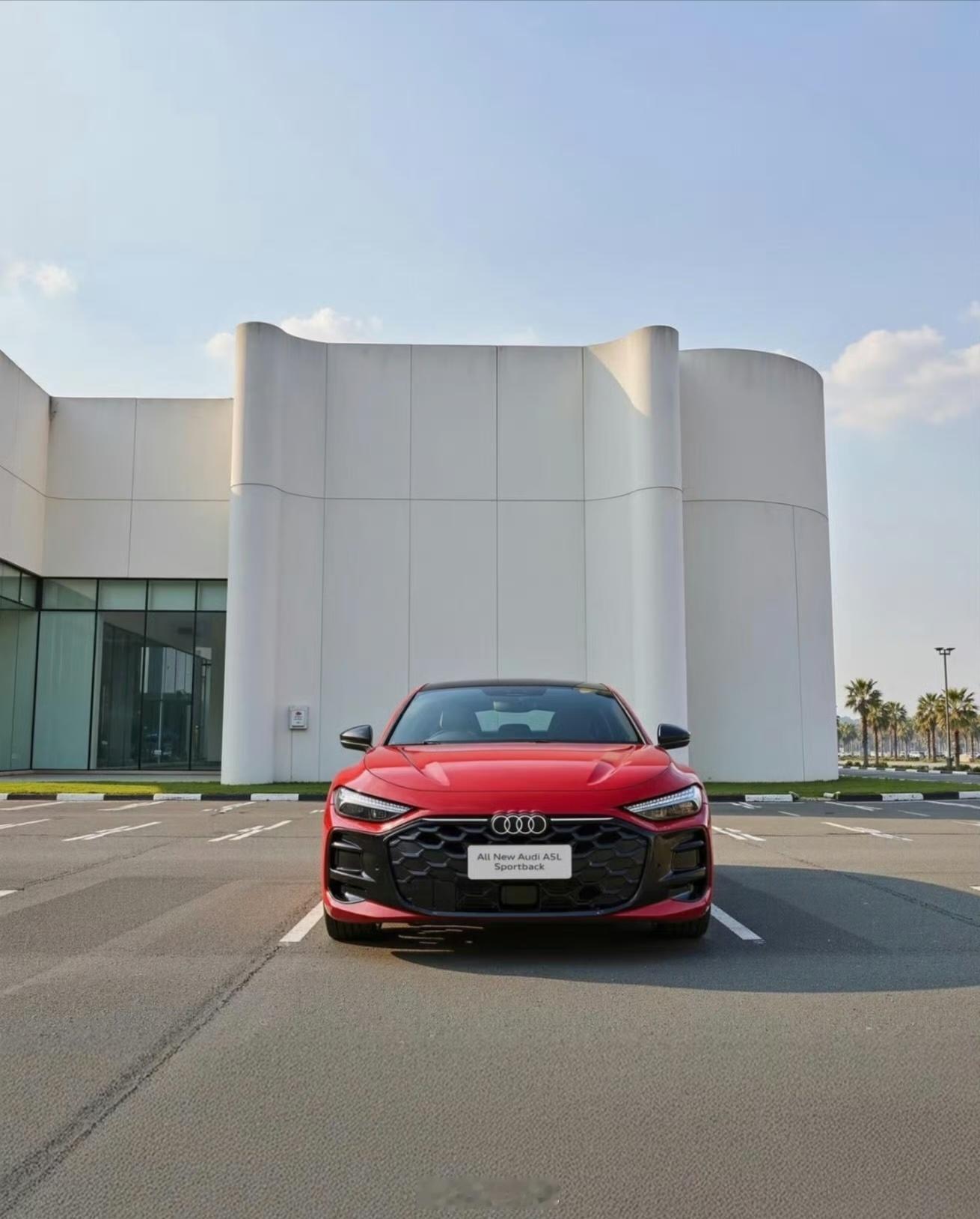 因为对比海外版奥迪A5，上汽奥迪A5LSportback的车身长度和轴距分别加