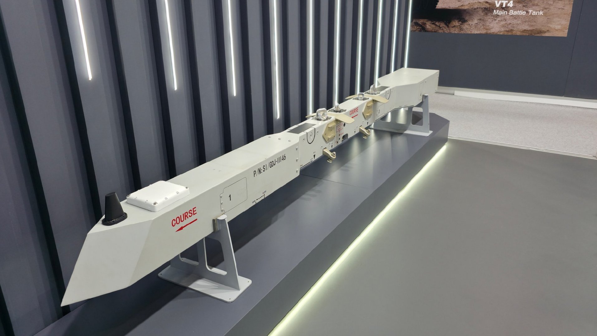 伊朗这次最大的一个失误，就是没有把眼睛盯着国际军火市场出现的一些物美价廉的好玩意