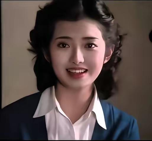 天呐，这纯天然美女，美，漂亮，耐看，你知道是谁吗？