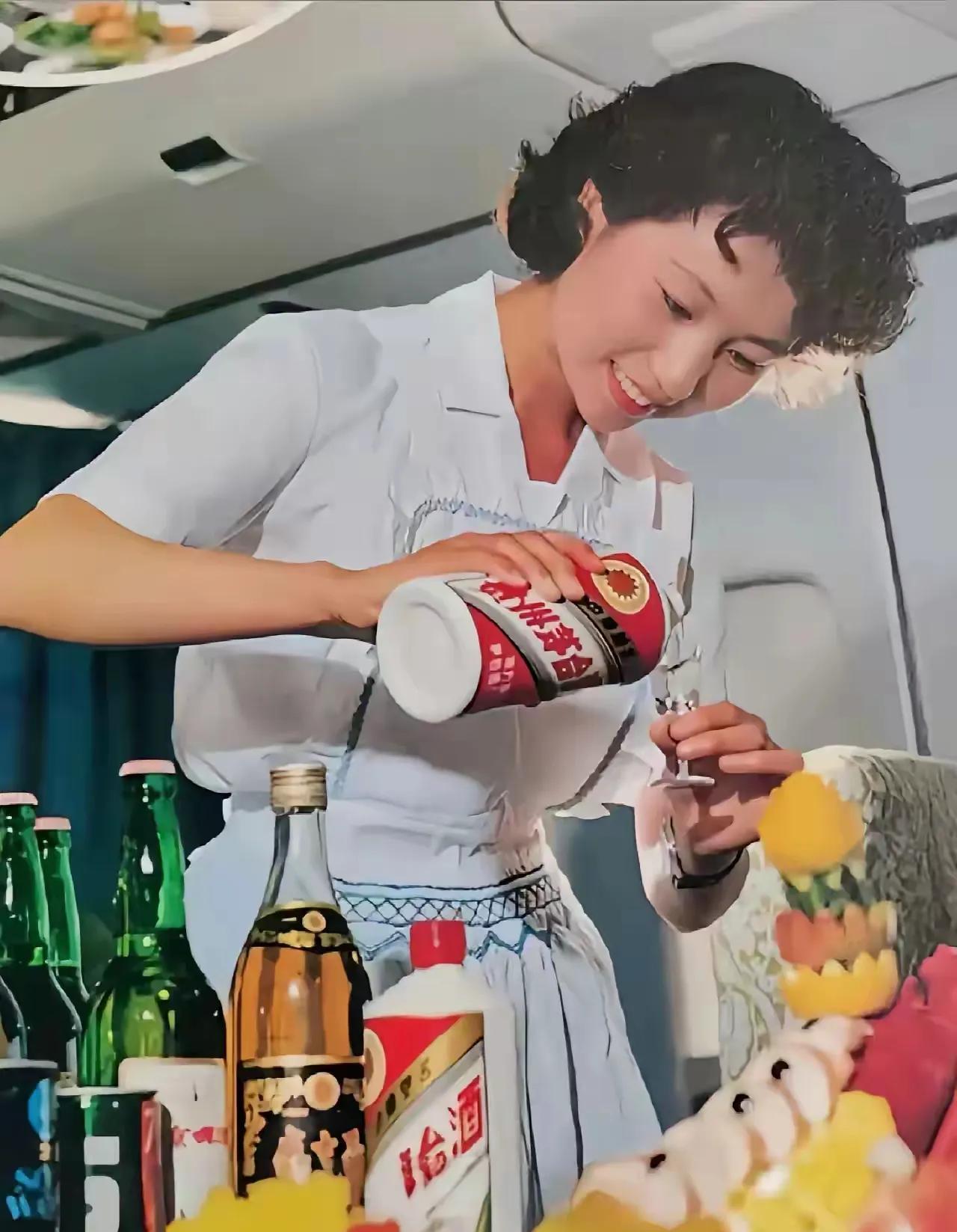 如果是40多年前，你乘坐中国民航国际航班的旅客都免费赠送茅台酒一瓶。后来改为免费