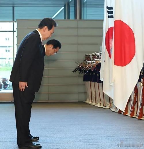 “赢学”这个东西说穿了就是内宣，鬼子深谙此道，当年的“大本营赢学”就海内闻名。但