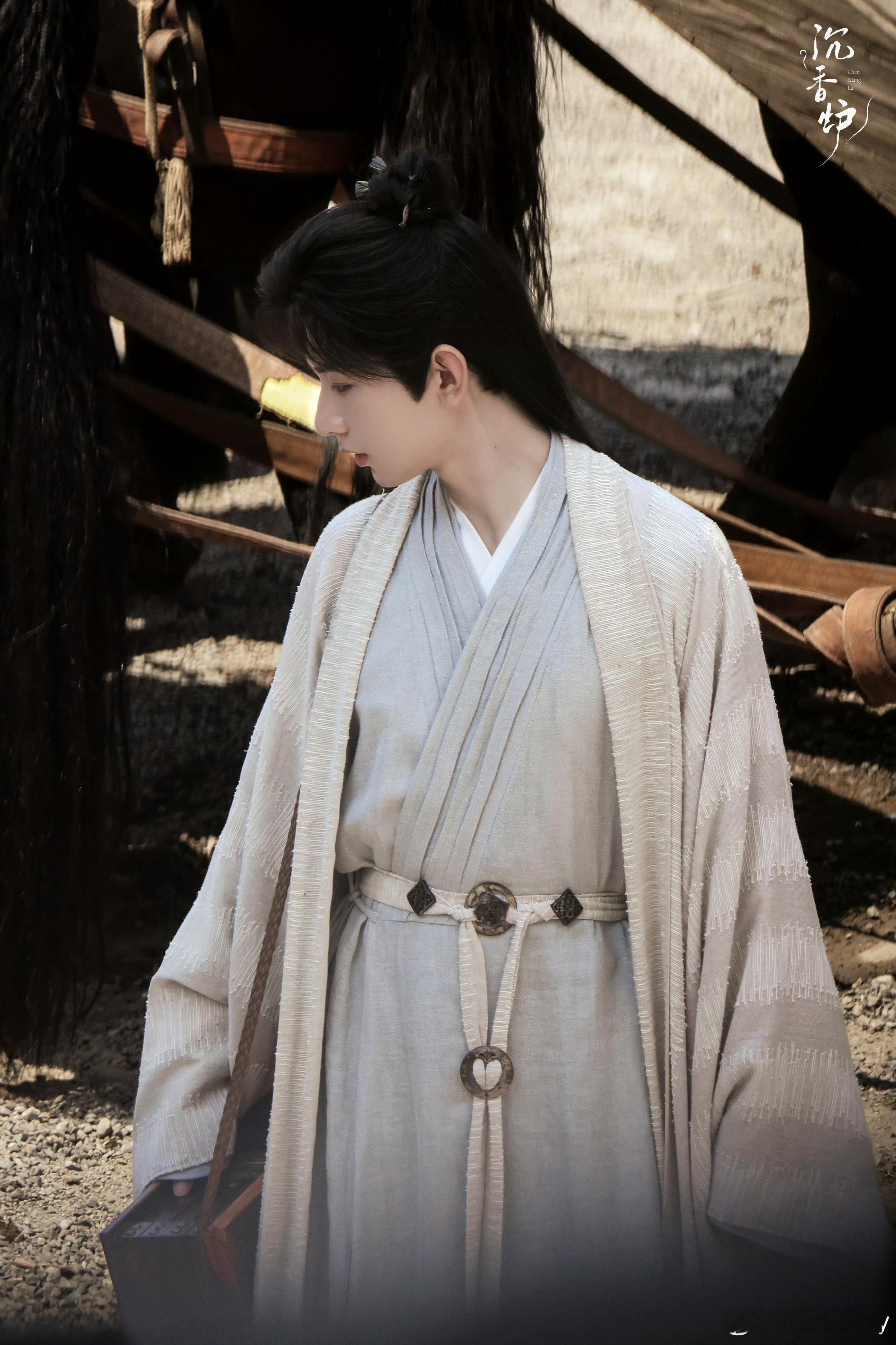 成毅两京十五日cy成毅朱瞻基要知道，这样强大的气场，澎湃的情绪，汹涌的对决，可是