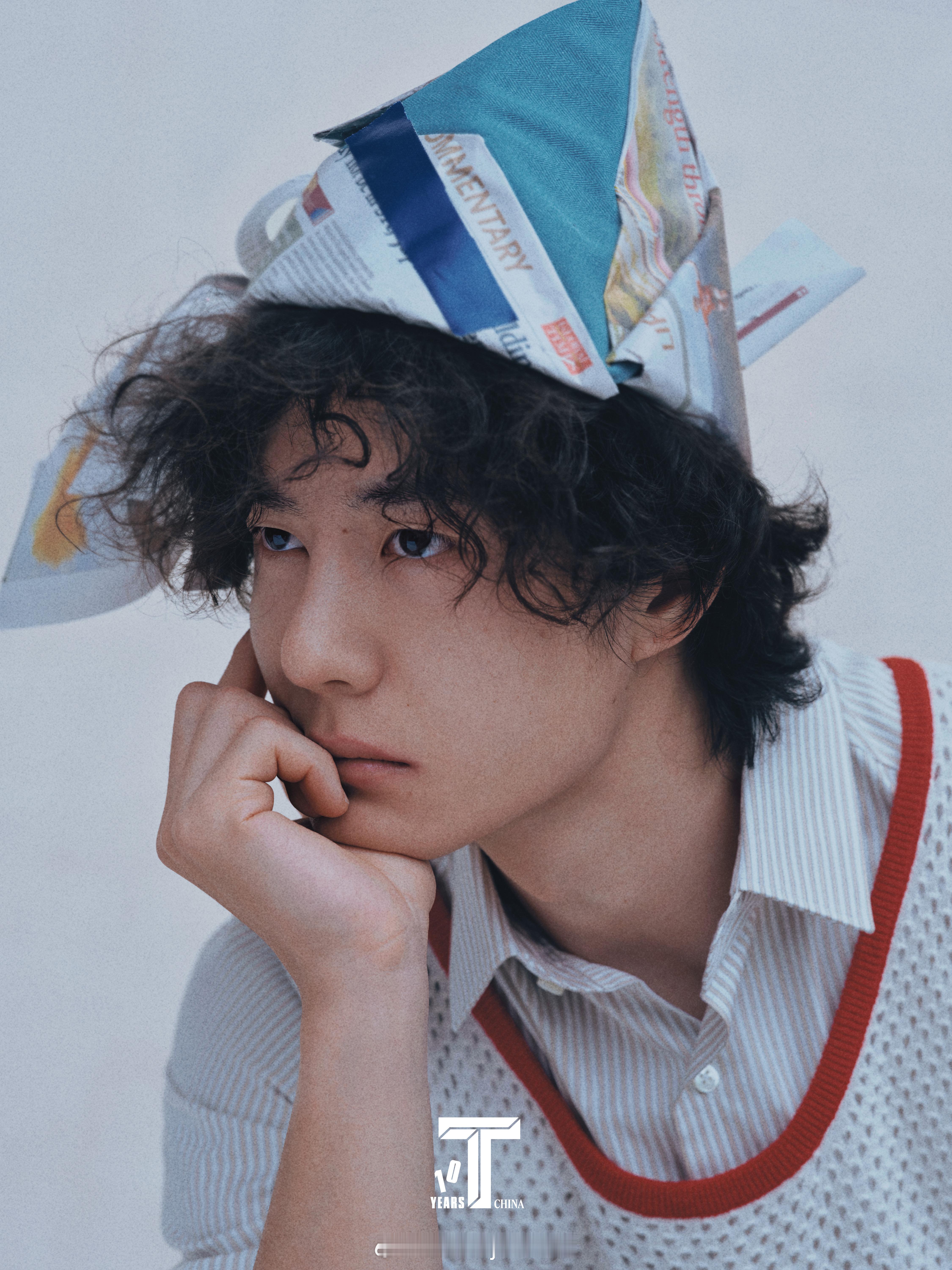 王一博、梓渝撞衫同款运动背心，你们x.0是有点子默契的