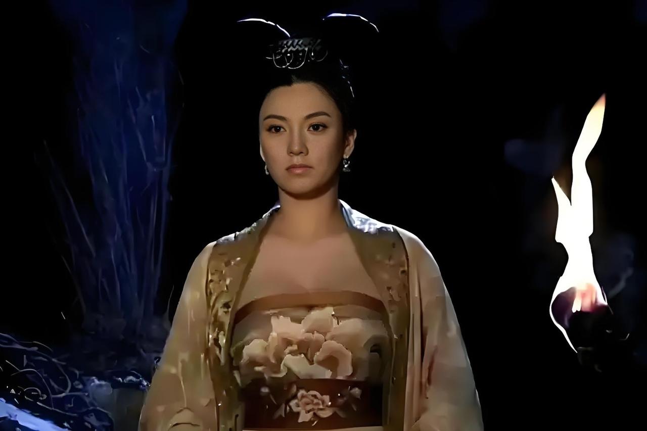 《神探狄仁杰》：蛇灵潜伏在朝廷中的人，谁的官职最高？蛇灵是《神探狄仁杰》中势