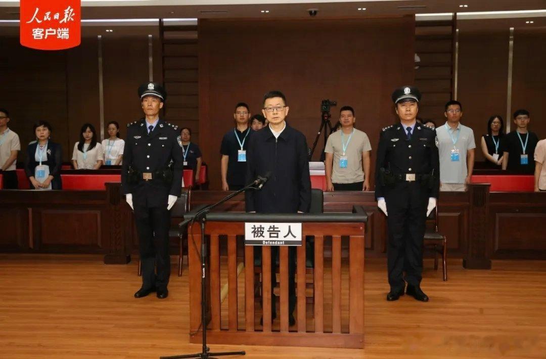 【受贿1.44亿余元，段成刚一审被判无期】2026年7月28日，广东省广州市中级