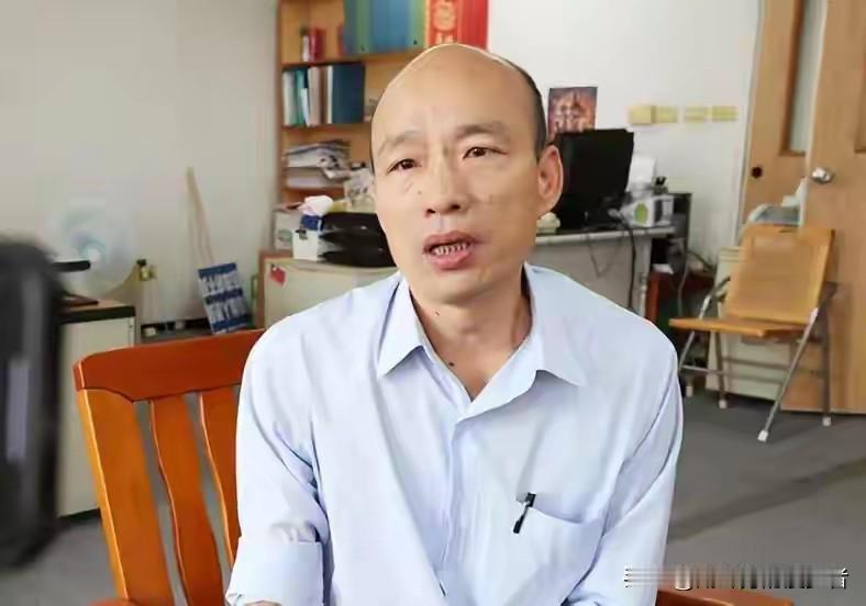 韩国瑜被指“卖党求荣”后，韩粉愤怒，郑丽文发声，徐巧芯回应军购案蓝营内部没有