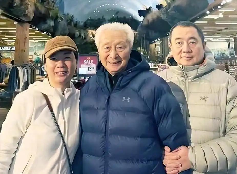 这恐怕是中国式父母最刺心的宿命！87岁宋世雄用亲身经历证明：拼尽一切把一双儿女