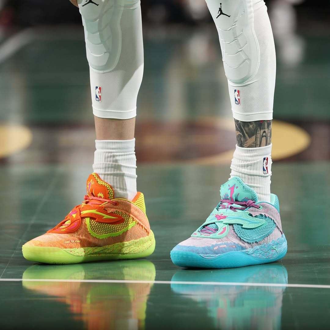 三球上脚的彪马MB.05