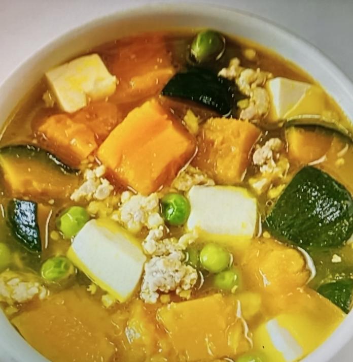 别再只盯着山药养胃啦，其实有个好物才是真正的养胃担当，那就是南瓜。南瓜富含果胶，