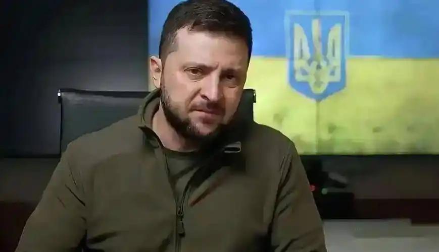 俄罗斯乌克兰终于有消息了！ 中东炮声一响，泽连斯基彻底慌了。眼看特朗普的注意