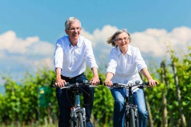 近期的一项研究揭示了一个令人关注的事实：人类的衰老似乎在两个“关键年龄段”出现“