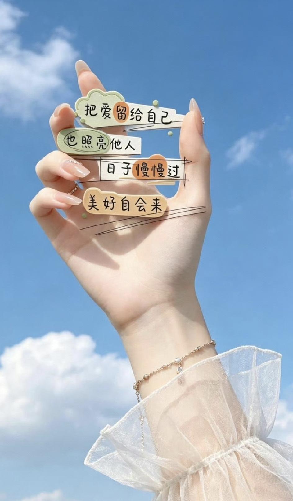 我有个朋友，家里只有她一个孩子。她找了一个对象，当时就说好的：第一个孩子，无论男