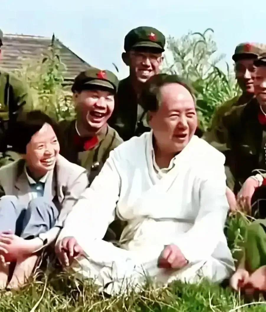 毛主席：“世间一切事物中，人是第一宝贵的。”