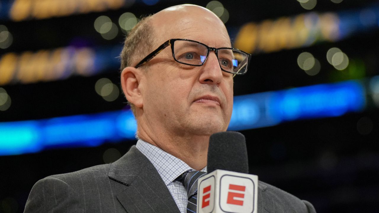 随着时间不断推移，保罗离队更多的细节也被披露出来。据记者RamonaShel