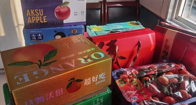 这样的老公还留着过年吗？我俩在同一单位上班，过年过节时，单位时不时发点过节的食品