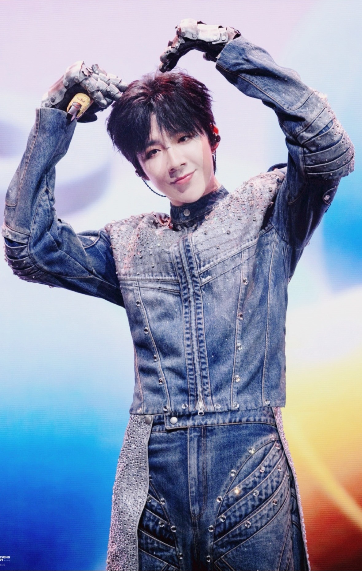 愿……我们都要好好的……爱你！真的要早一点睡……晚安💤动漫下载好了明天白天再摸