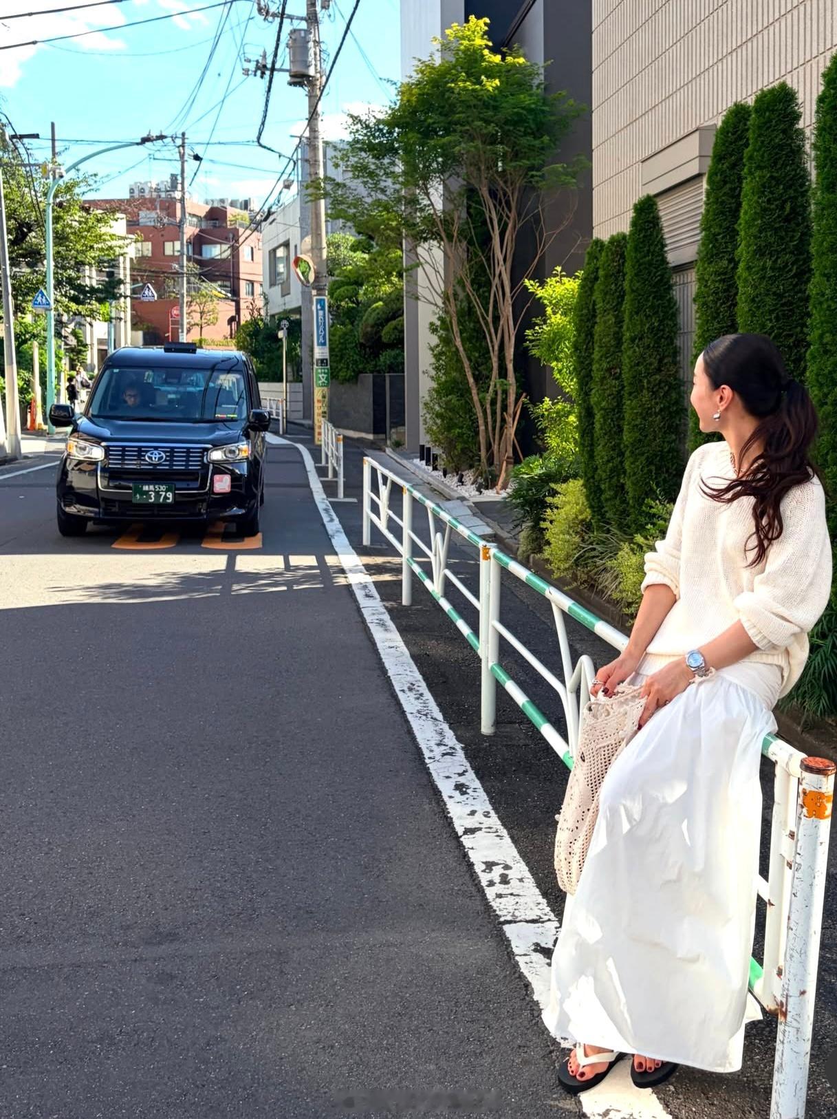 穿搭分享连续更新第2909天韩国时尚女生日常搭配妈妈和女儿长得太一样了女儿可以