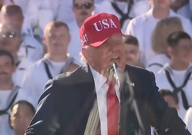 特朗普对美国海军说：“除非万不得已，我们不想把你们送上战场。你们当中有人
