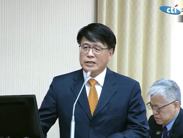 游盈隆：缴附丧失大陆原籍证明满10年才能参选台选会主委游盈隆今天（16日）在
