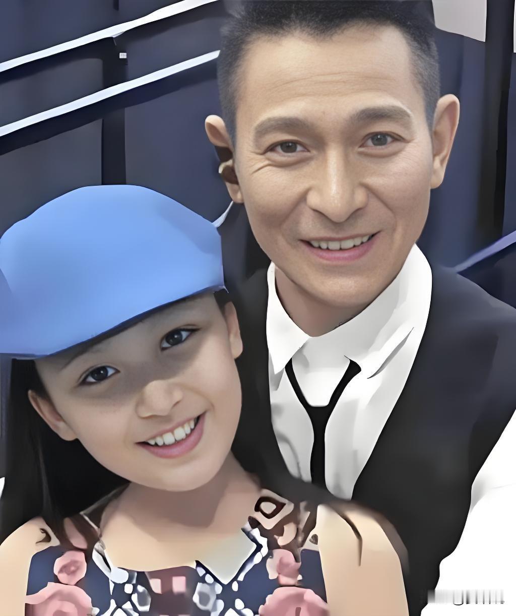 我有两个儿子，可是我太羡慕四大天王了，连生7个都是女儿，我怀疑是七仙女接连下凡！