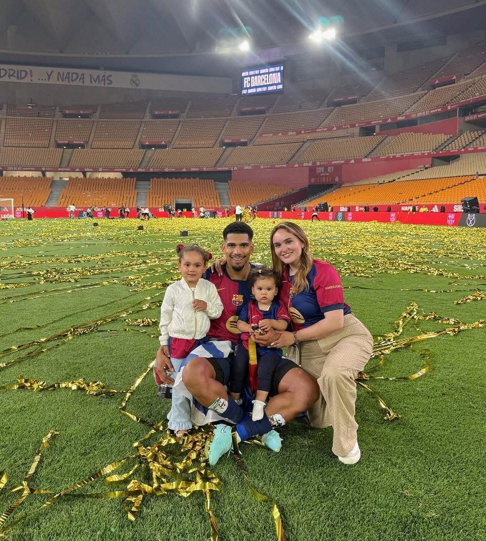 阿劳霍：当我做出休息的决定后，我经历了一段非常糟糕的日子，不想起床😢。我妻子