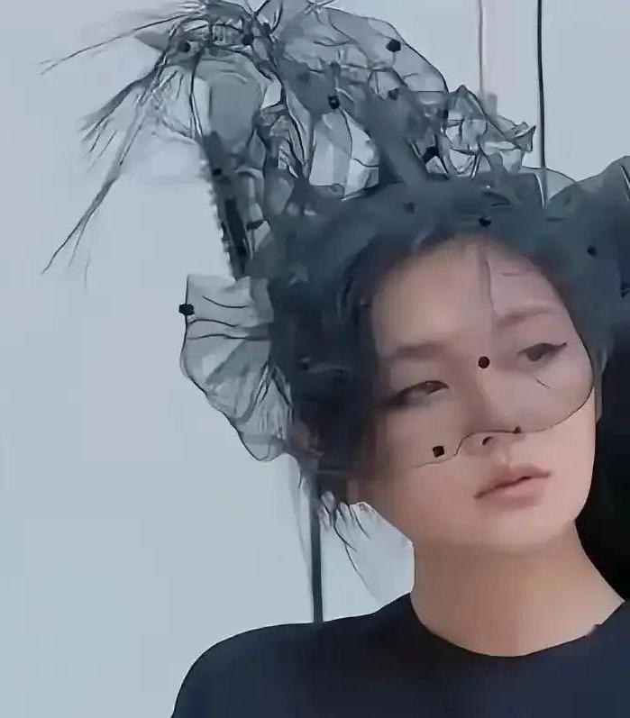 是不是有些人突然快要走的时候，整个人的状态都大不如从前，不但没了昔日里的光彩照人