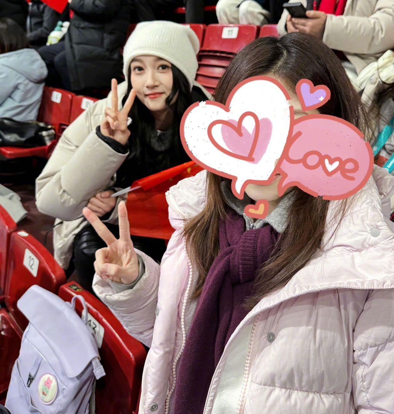 关晓彤晒冬奥会现场照关晓彤也去看冬奥比赛了，米兰玩得开心呀～关晓彤米兰冬奥会观