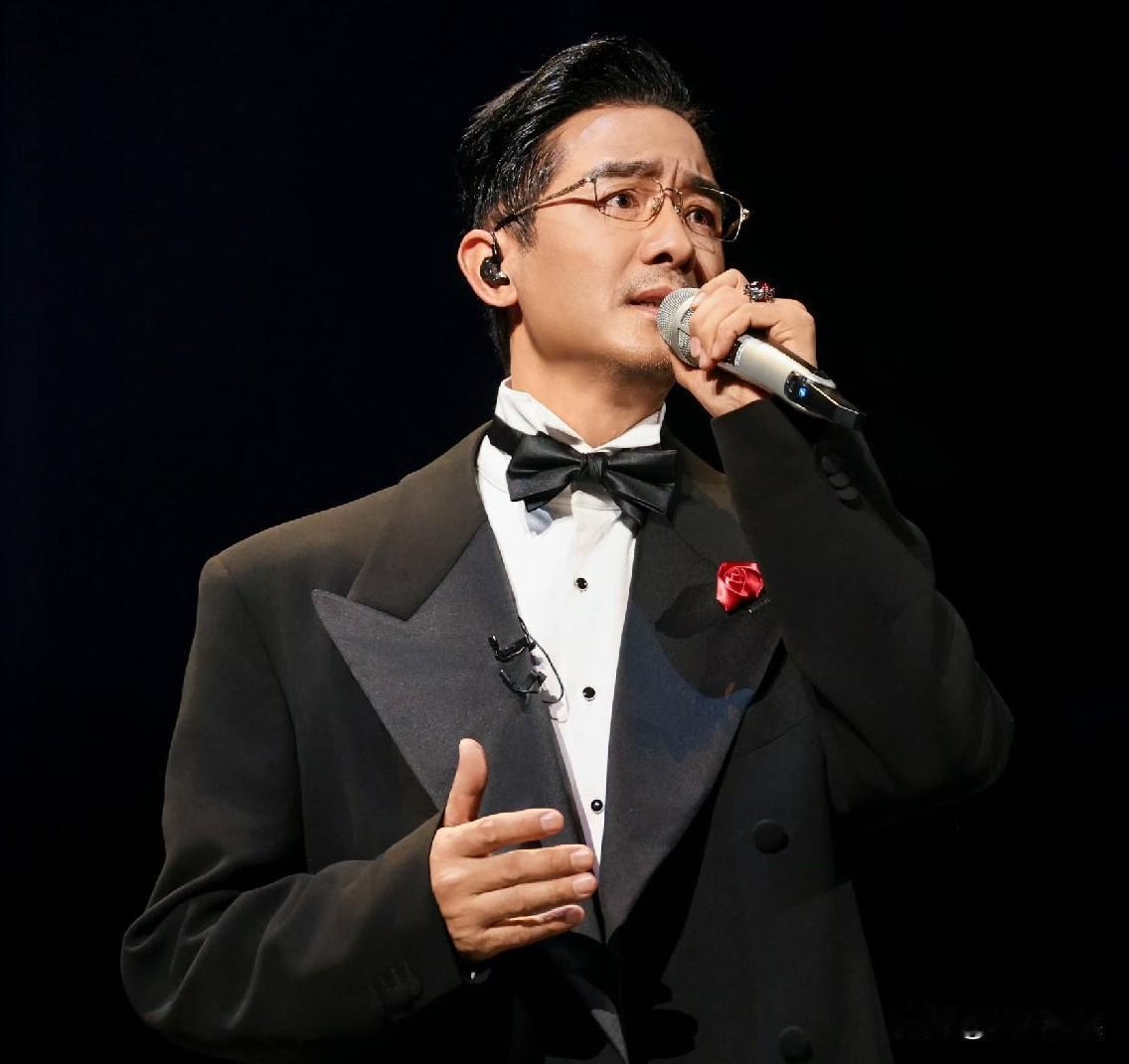 郭晓东，发长文告别！10月4号上午，郭晓东发了一篇长文，告别《披荆斩棘20