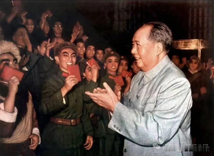 把人民装在心里，无往而不胜！这就是毛泽东的法宝[点赞][点赞][点赞]