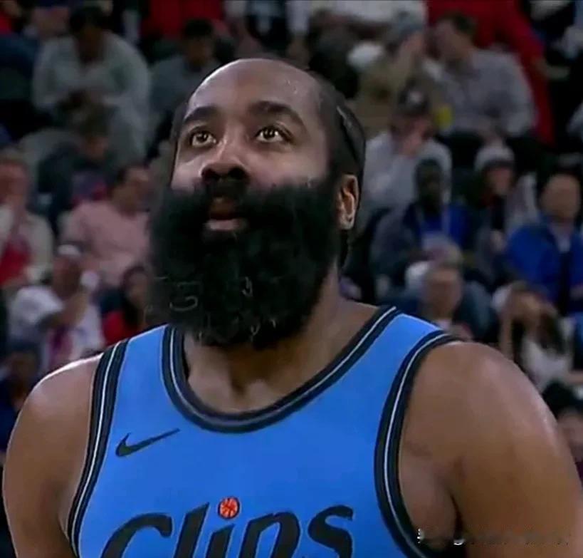 哈登新赛季已经打完的4场比赛数据表现!!!对阵爵士:上场29分钟,投篮12中5