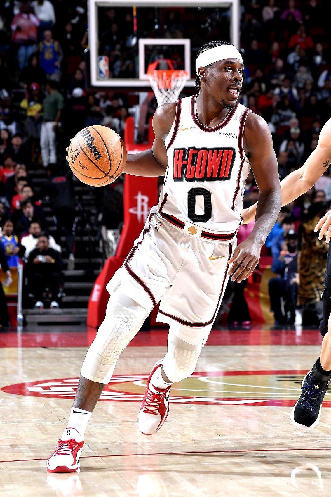 火箭不要中锋？亚当斯脚踝三级撕裂，归期未定。管理层却盯上鹈鹕1米83的阿尔