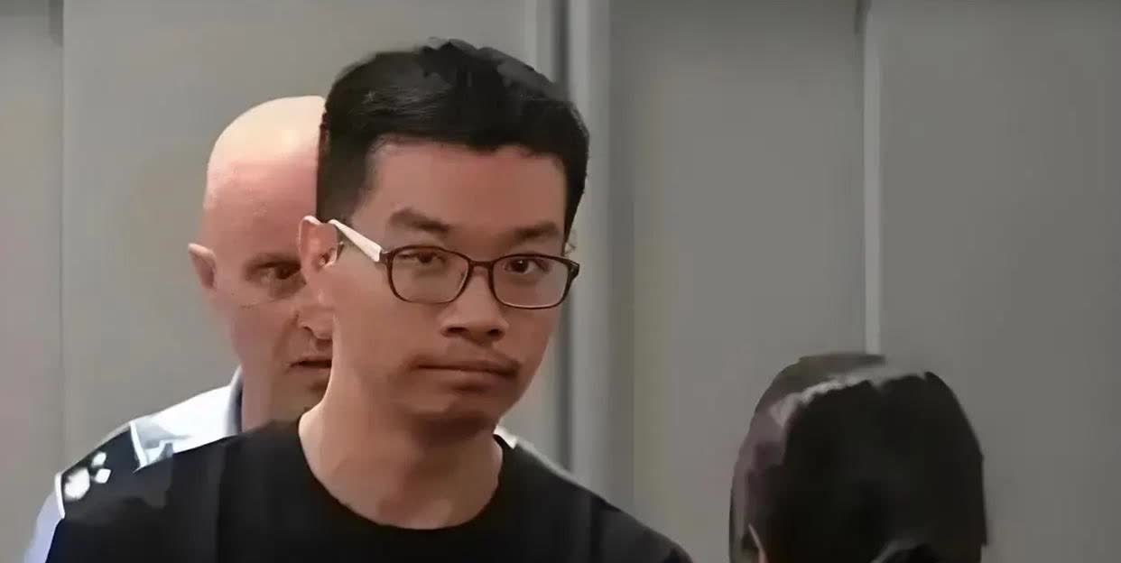 美国利用意大利扣留引渡中国高级IT专家，引起中国朝野愤怒！中国同样以国家安全