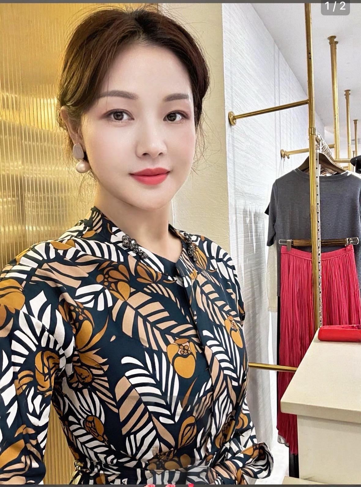 生活走过的每一段路，都是一场领悟。女装优雅穿搭衣服是女人的另一种语言