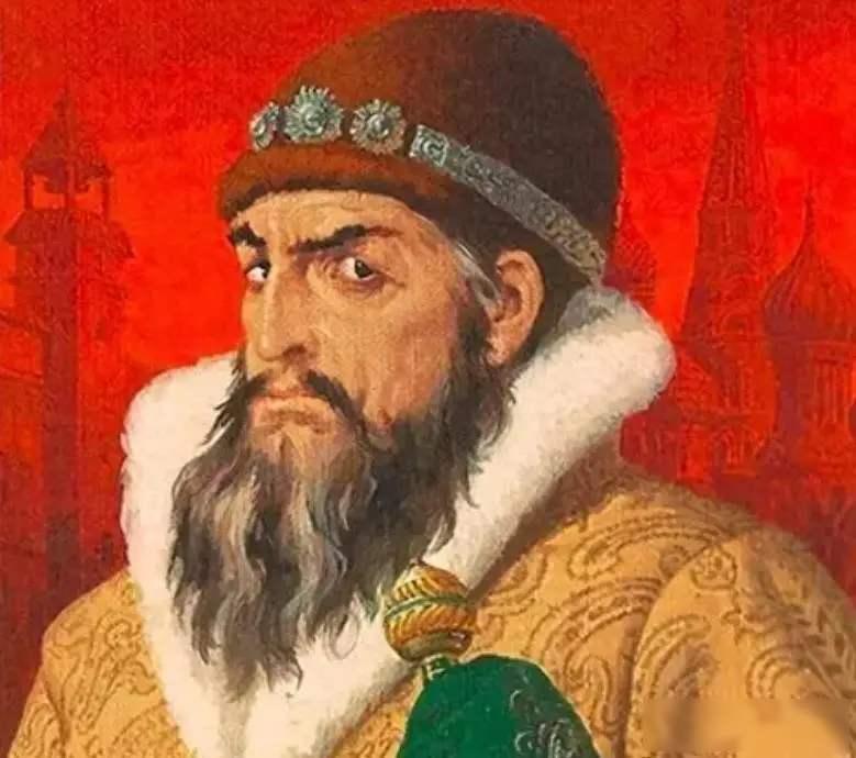 1480年，莫斯科公国只有43万平方公里，比今天一个黑龙江省还小。可到了1917