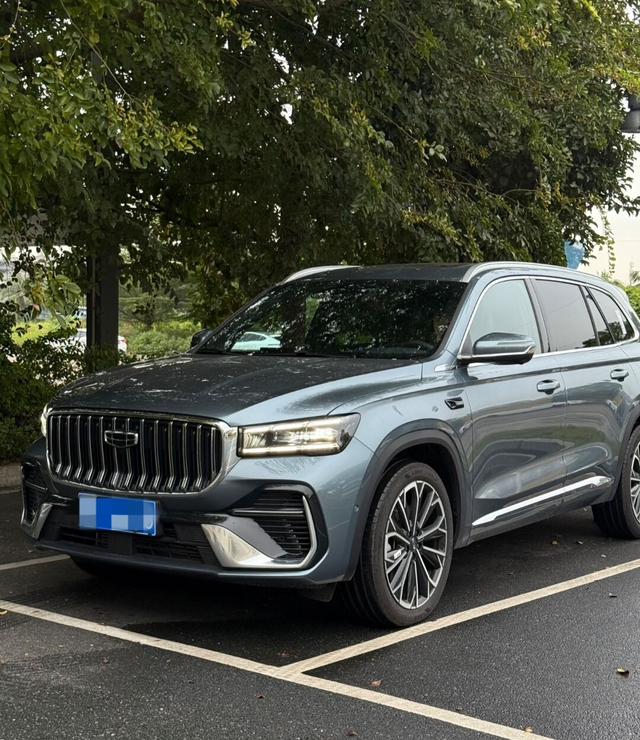 提26款星越L霄汉版刚好两个月目前跑了1944公里，实打实花了1300元油费，