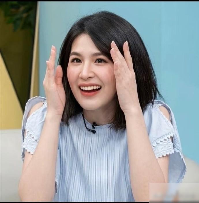 41岁的歌手曾沛慈因声带严重肿胀、医生建议休息，只好缺席《乘风2026》四公《雪
