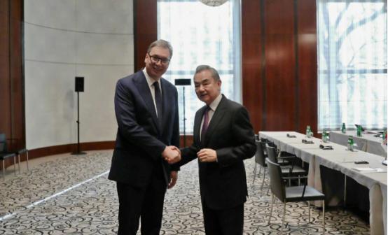 中国和塞尔维亚谈妥了当地时间2月13日，塞尔维亚总统武契奇在慕尼黑安全会议期