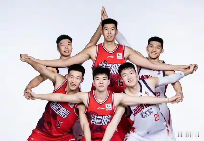 CBA未来三支弱旅球队很可能崛起第一支：广州龙狮广州队虽然近几年遭遇财政困境