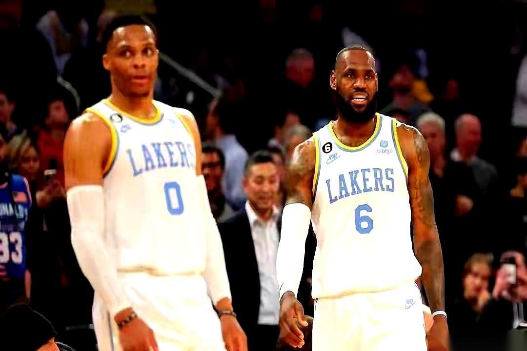 网上谁被骂得最惨，那都是虚的。粉丝的爱恨，一阵风就过去了。最狠的，是关上门，自