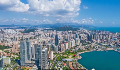 今天咱们来聊一所广东的大学——惠州学院。为什么聊它？因为最近后台好多广东的家长