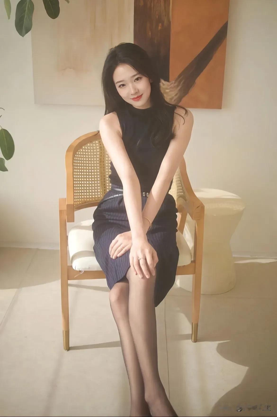 一个人的晚餐，吃的很饱，虽然心情不太美丽，但是也很享受独处的时光[/咖啡]