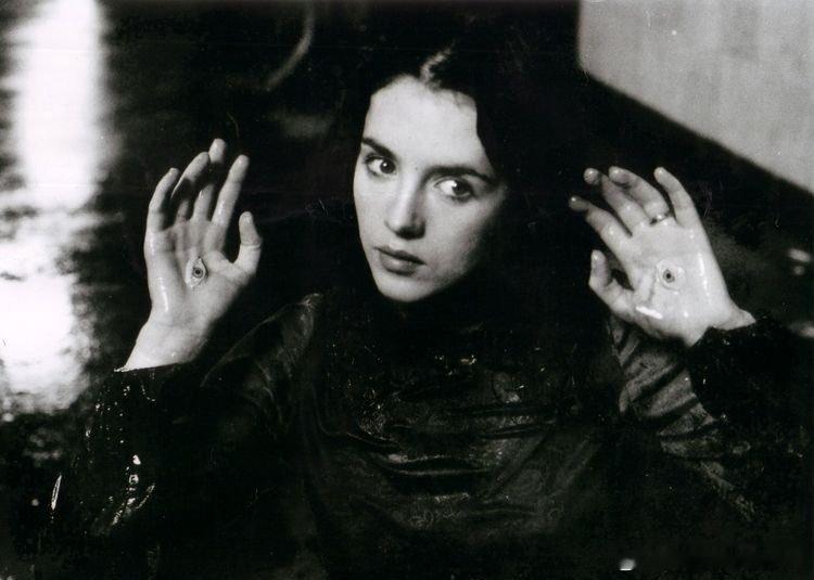 《着魔》中的伊莎贝尔·阿佳妮​​​