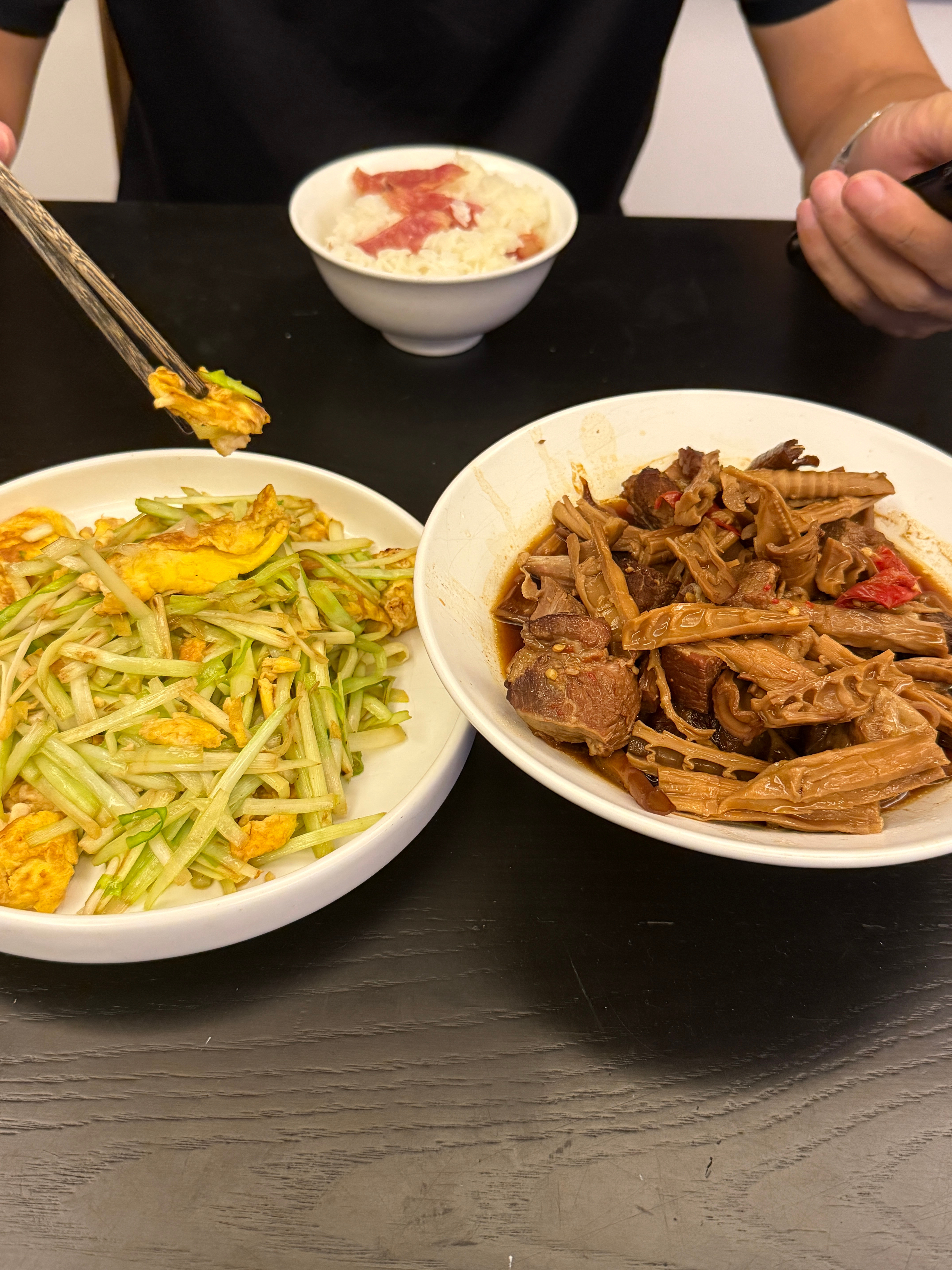 让老公一下班就能吃上热菜热饭是每一个妻子的责任​​​