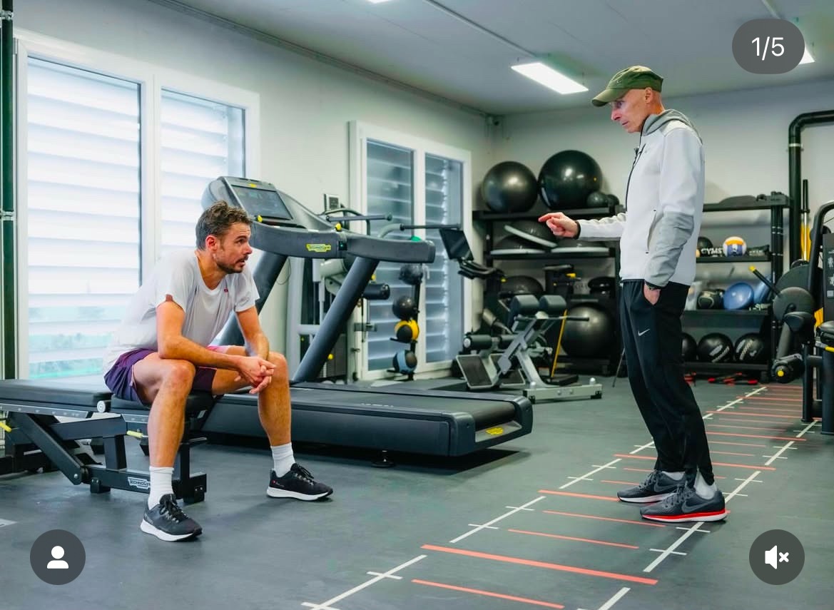 网球talking大会赛季刚结束，大部分球员还在享受假期，瓦林卡已经开始冬训了